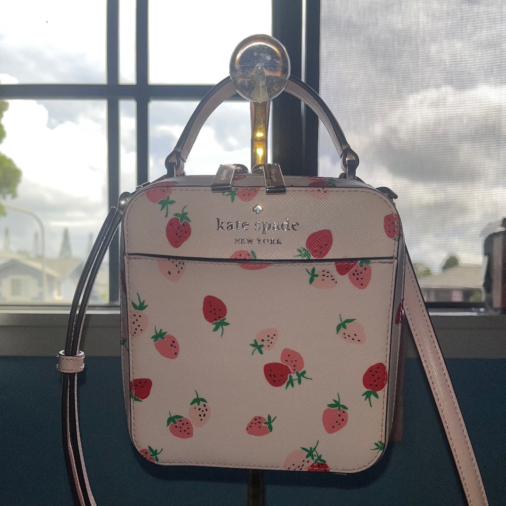 The rare Kate Spade strawberry vanity NWOT